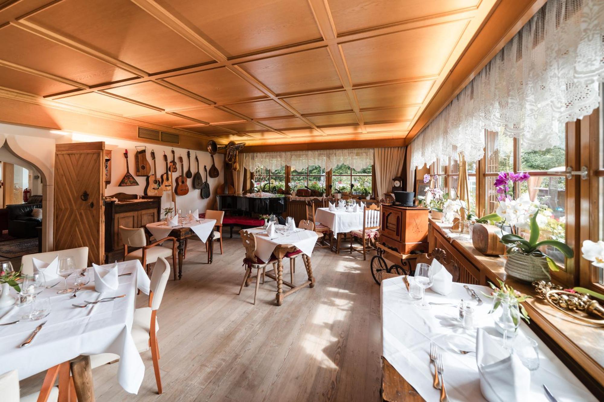 Al Plan Hotel Oldtimer Dolomites St. Vigil Exterior foto